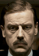 pip torrens tommy lascelles netflix s the crown vs the true story of queen elizabeth pip torrens tommy lascelles netflix s the crown vs the true story of queen elizabeth