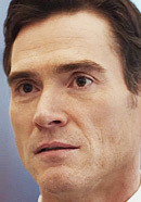 Billy Crudup as Eric MacLeish