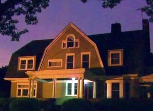 How a New York Mansion Became 'The Watcher' House - 'The Watcher' Set